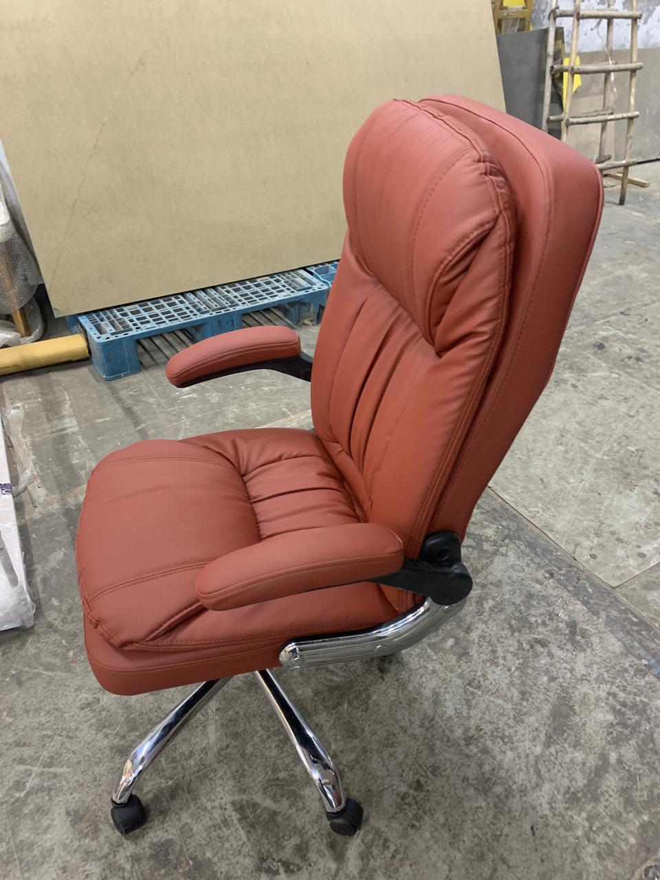 Comfortable Director Chair with Adjustable Armrest -