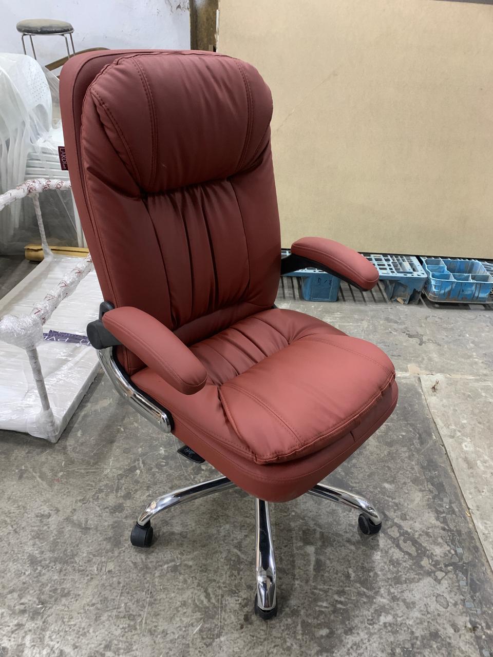 Comfortable Director Chair with Adjustable Armrest -