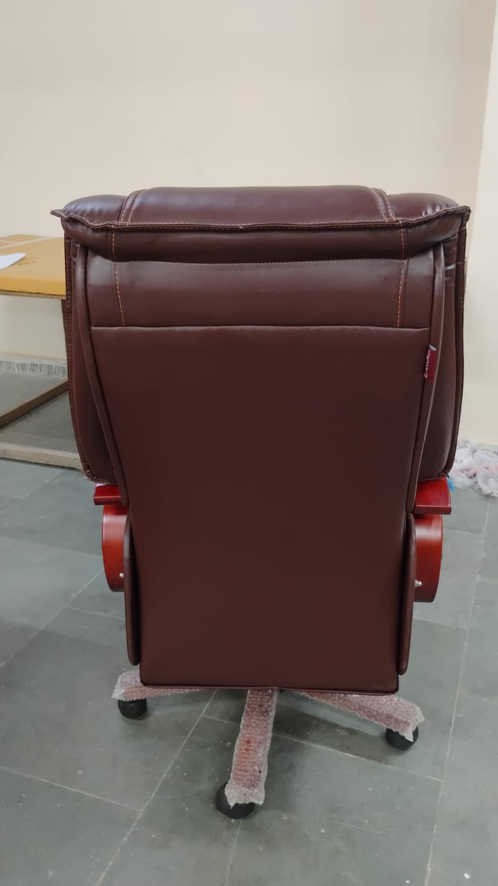 High Back Director Chair with Height Adjustable Wooden Base -