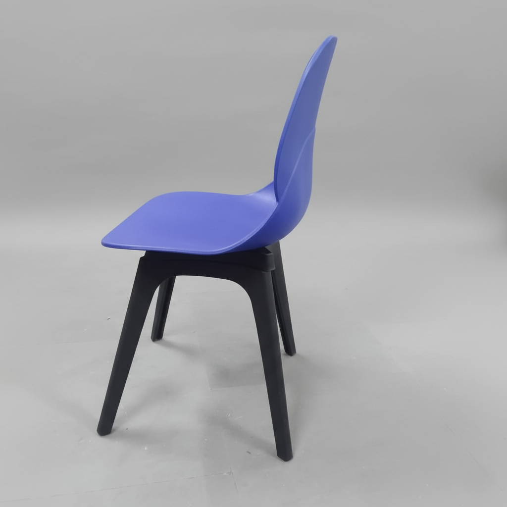 Cafe Chair with Contemporary, Stylish Modern and Moulded Plastic Chair with Black Legs