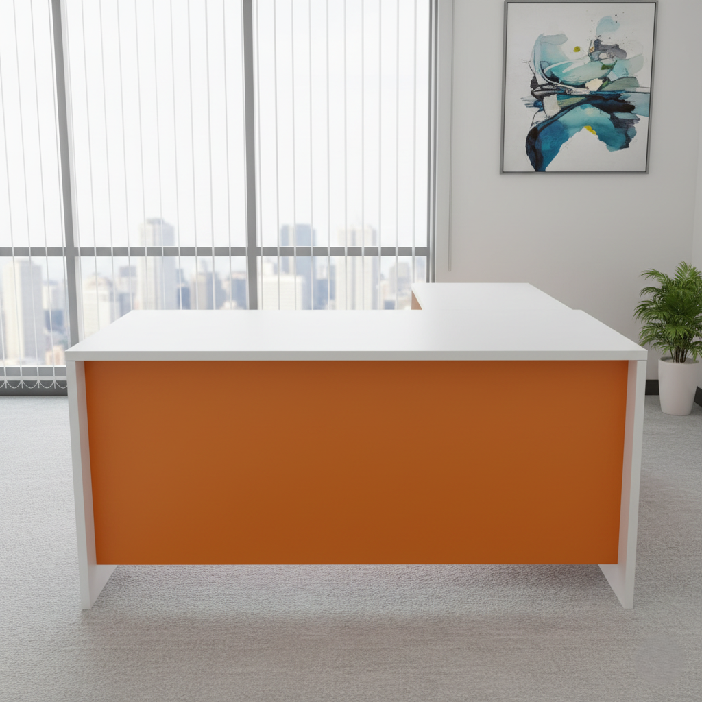 डायरेक्टर और एग्जीक्यूटिव एल आकार का ऑफिस टेबल, पार्टिकल बोर्ड से बना, दराज़ वाले पेडस्टल के साथ