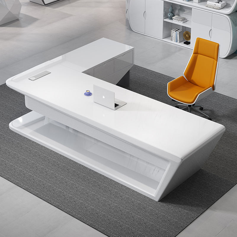 Luxury L Shape Director Office Table, MDF Laminate PU Finish, Modern Executive Desk for CEO Cabin and Corporate Workspace