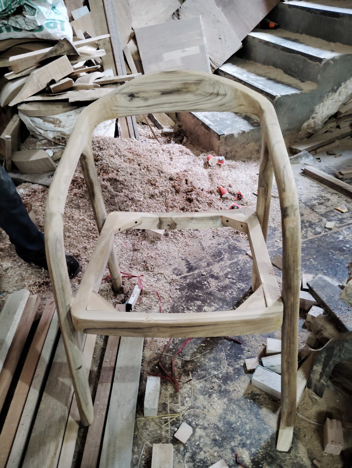 Luxury Dining Chair with Wooden Frame Base -