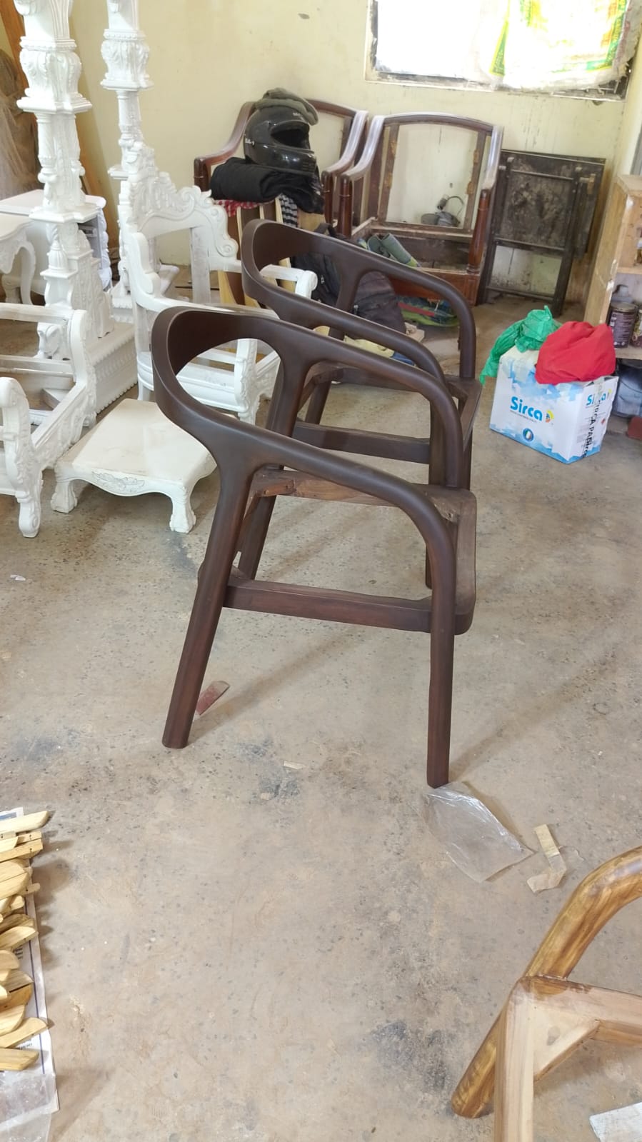 Luxury Dining Chair with Wooden Frame Base -