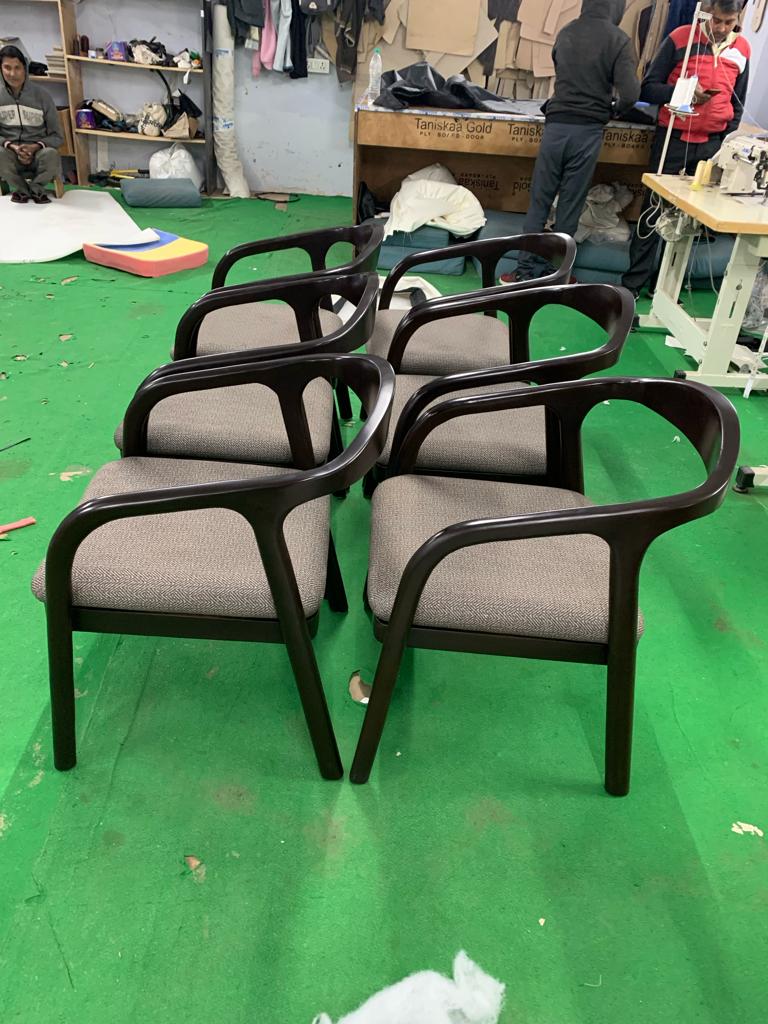 Luxury Dining Chair with Wooden Frame Base -
