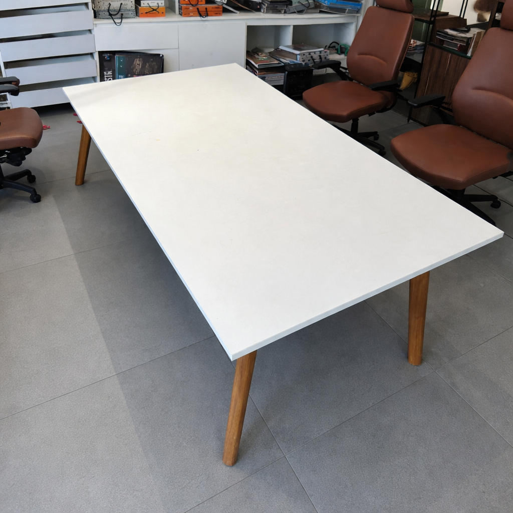 Conference and Meeting Table for Office Furniture and Perfect Meeting Room Table for Corporate Teams