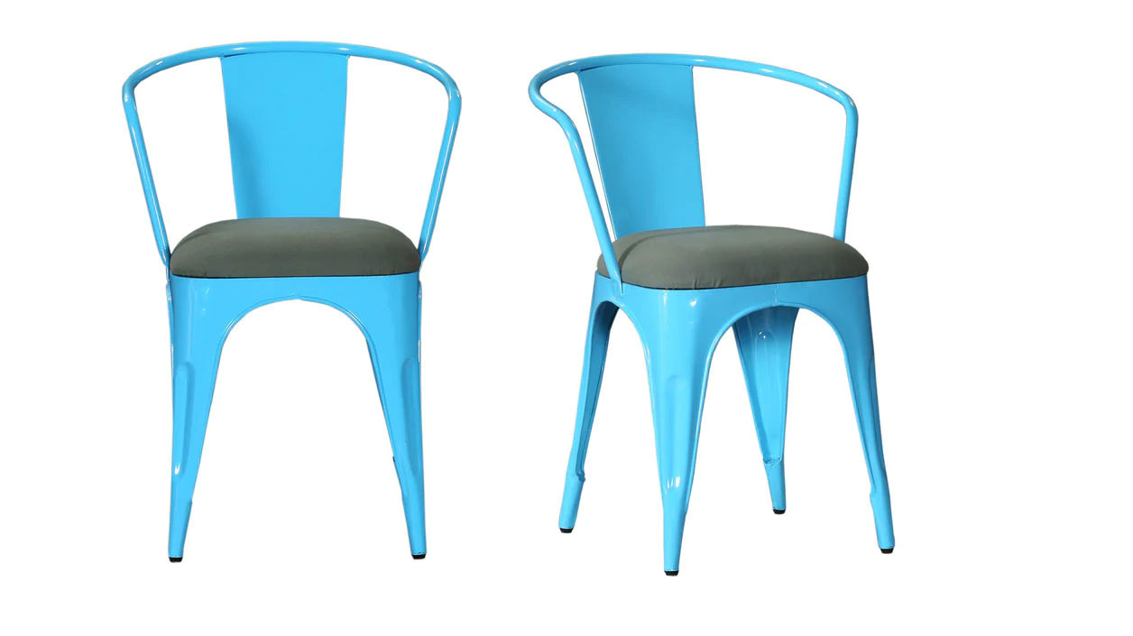 Metal Frame Legs Cushioned Outdoor Chair -