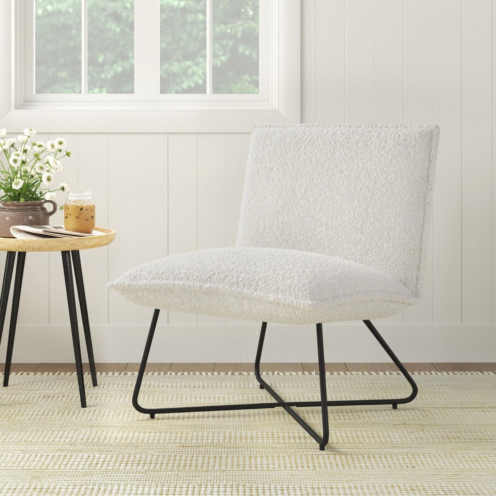 Modern Accent Living Room Chair with Comfy Backrest and Metal Frame -