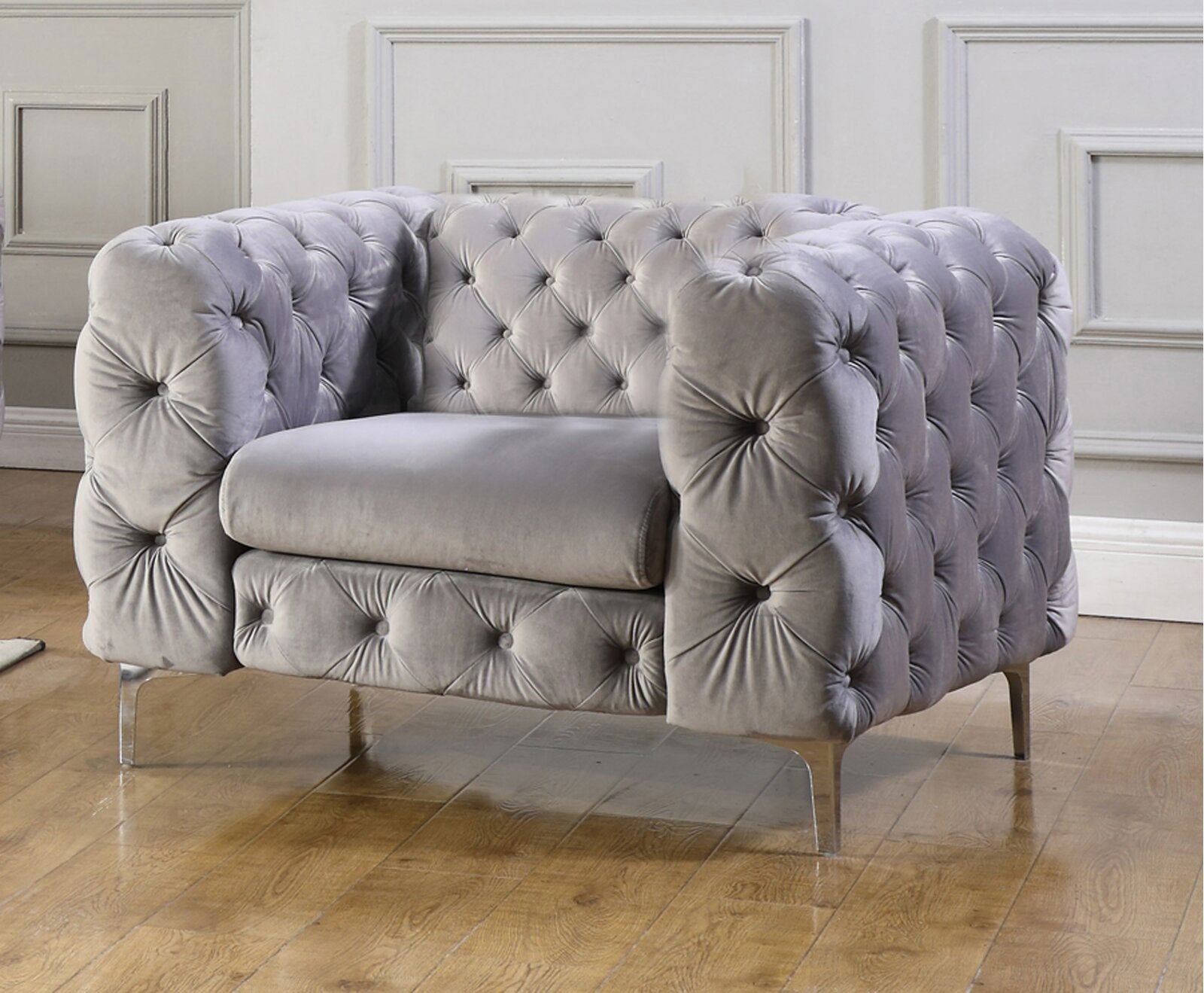 Modern Stainless Steel Base Tufted Velvet Chesterfield Single Chair Chair -