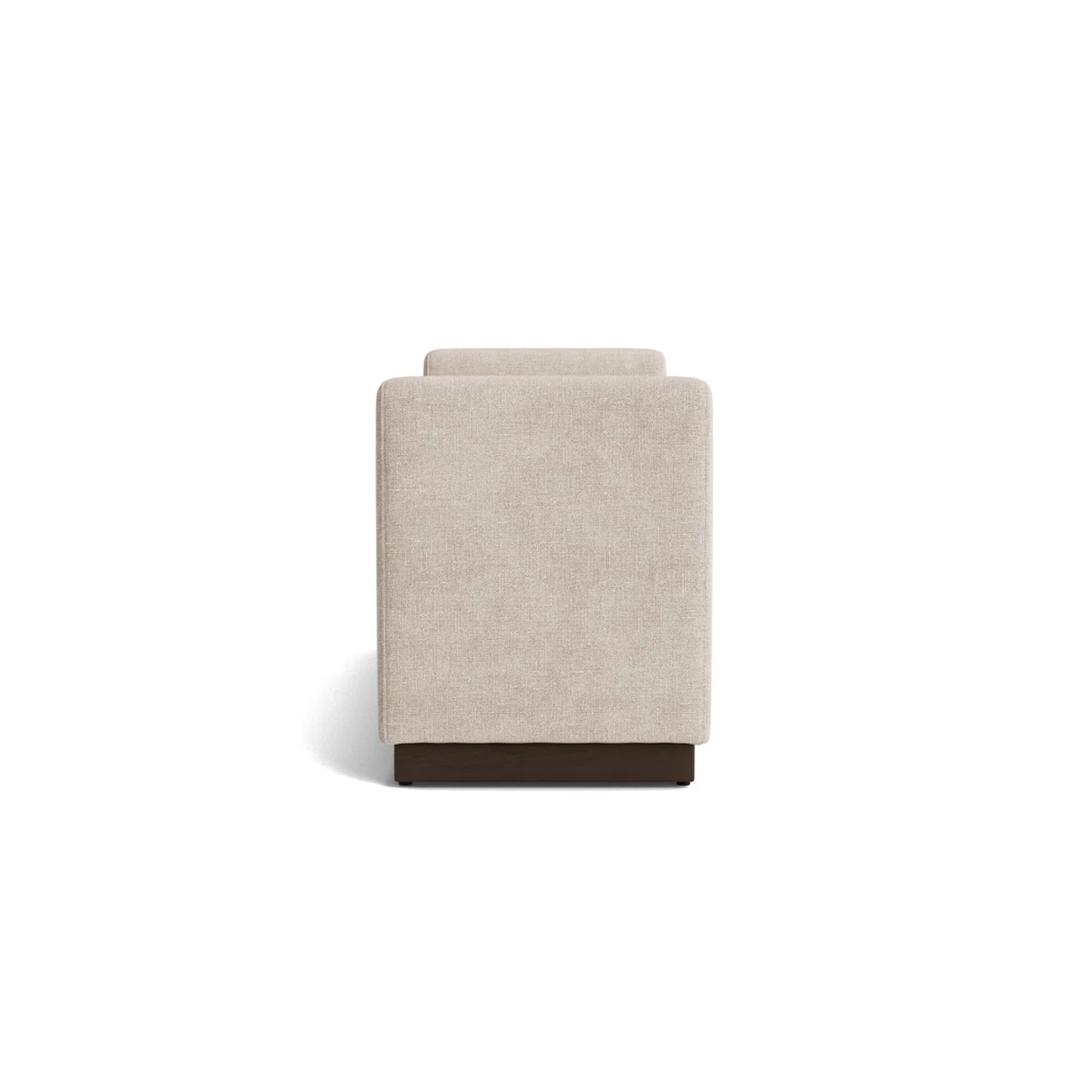 धातु आधार के साथ असबाबवाला ओटोमन