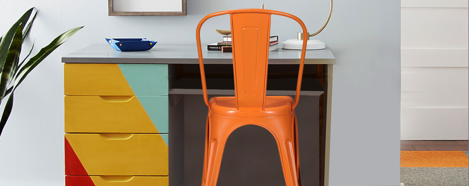 Outdoor Chair in Metal Frame Legs -