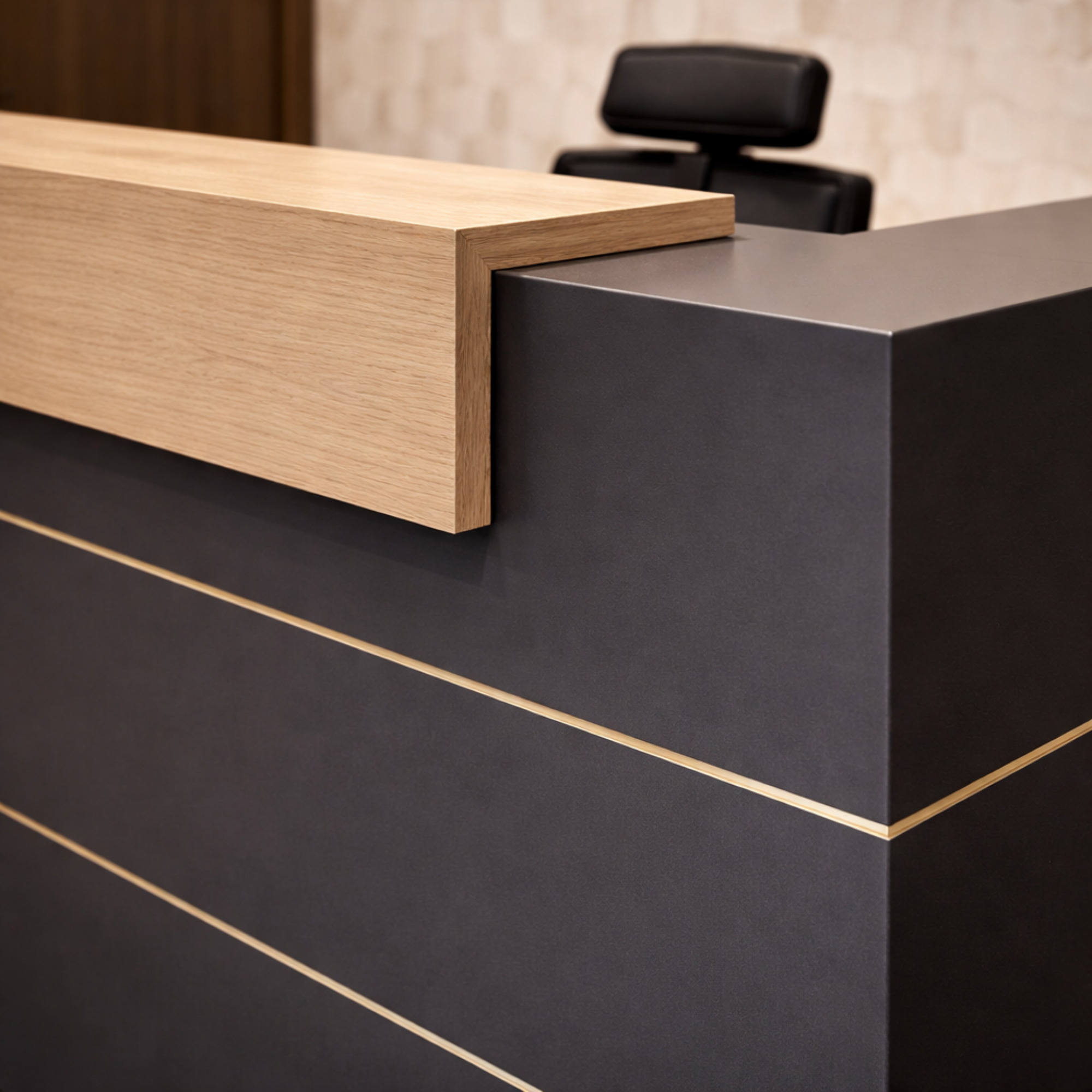 অফিসের জন্য স্টাইলিশ বড় রিসেপশন টেবিল, মেলামাইন এবং উভয় পাশের ড্রয়ার এবং ক্যাবিনেট দিয়ে MDF দিয়ে তৈরি, 2 ওয়্যার ম্যানেজার - কার্বন গ্রে