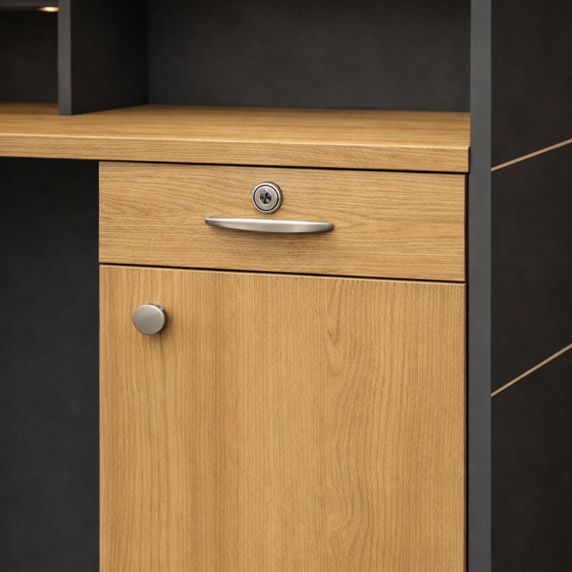 অফিসের জন্য স্টাইলিশ বড় রিসেপশন টেবিল, মেলামাইন এবং উভয় পাশের ড্রয়ার এবং ক্যাবিনেট দিয়ে MDF দিয়ে তৈরি, 2 ওয়্যার ম্যানেজার - কার্বন গ্রে