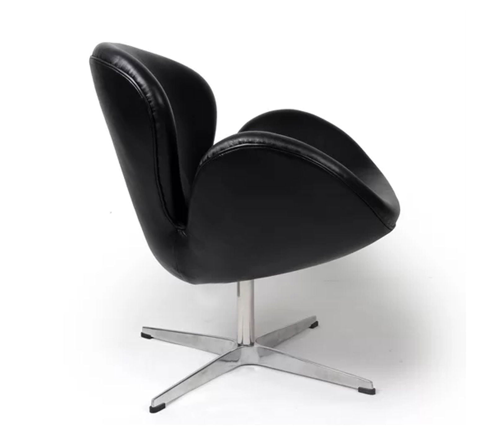 Swivel Lounge Chair in Metal Base -