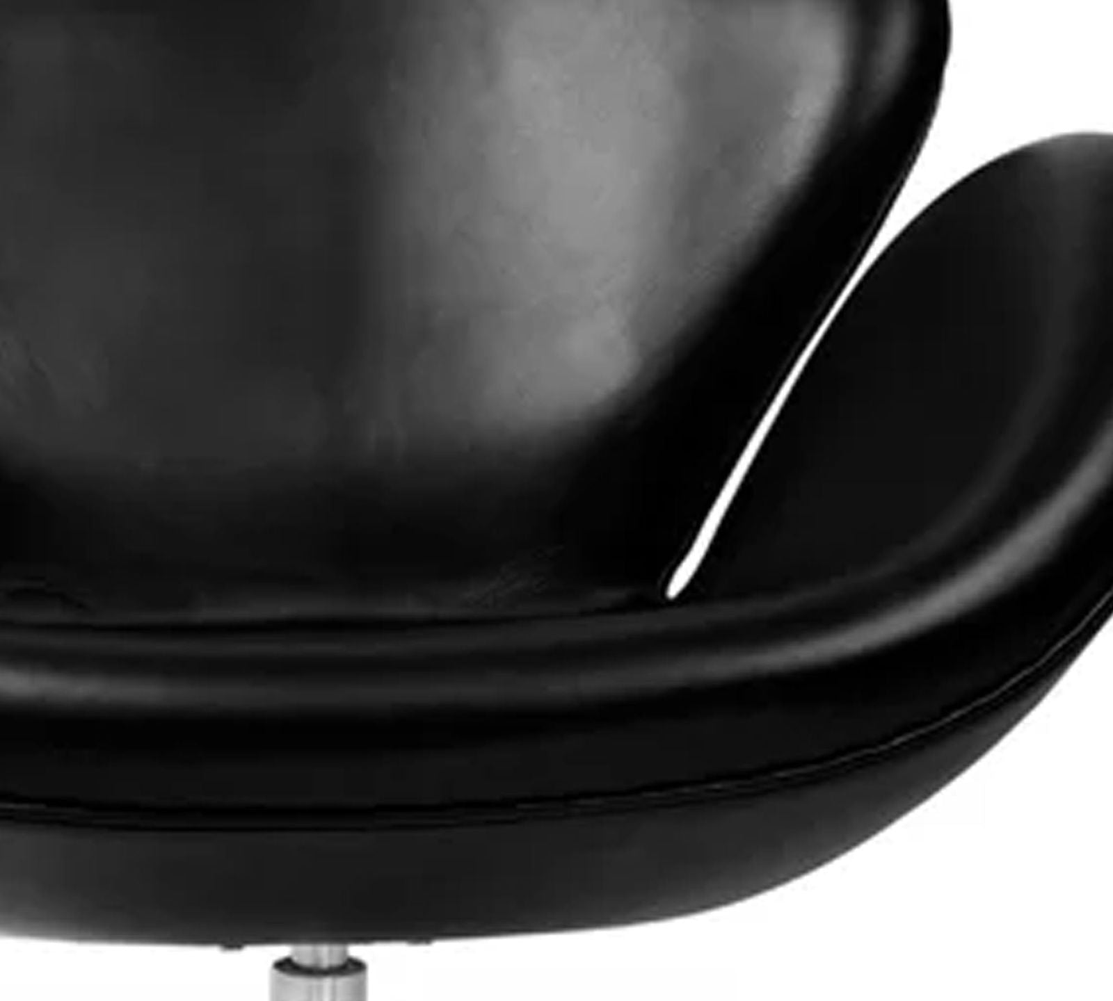Swivel Lounge Chair in Metal Base -
