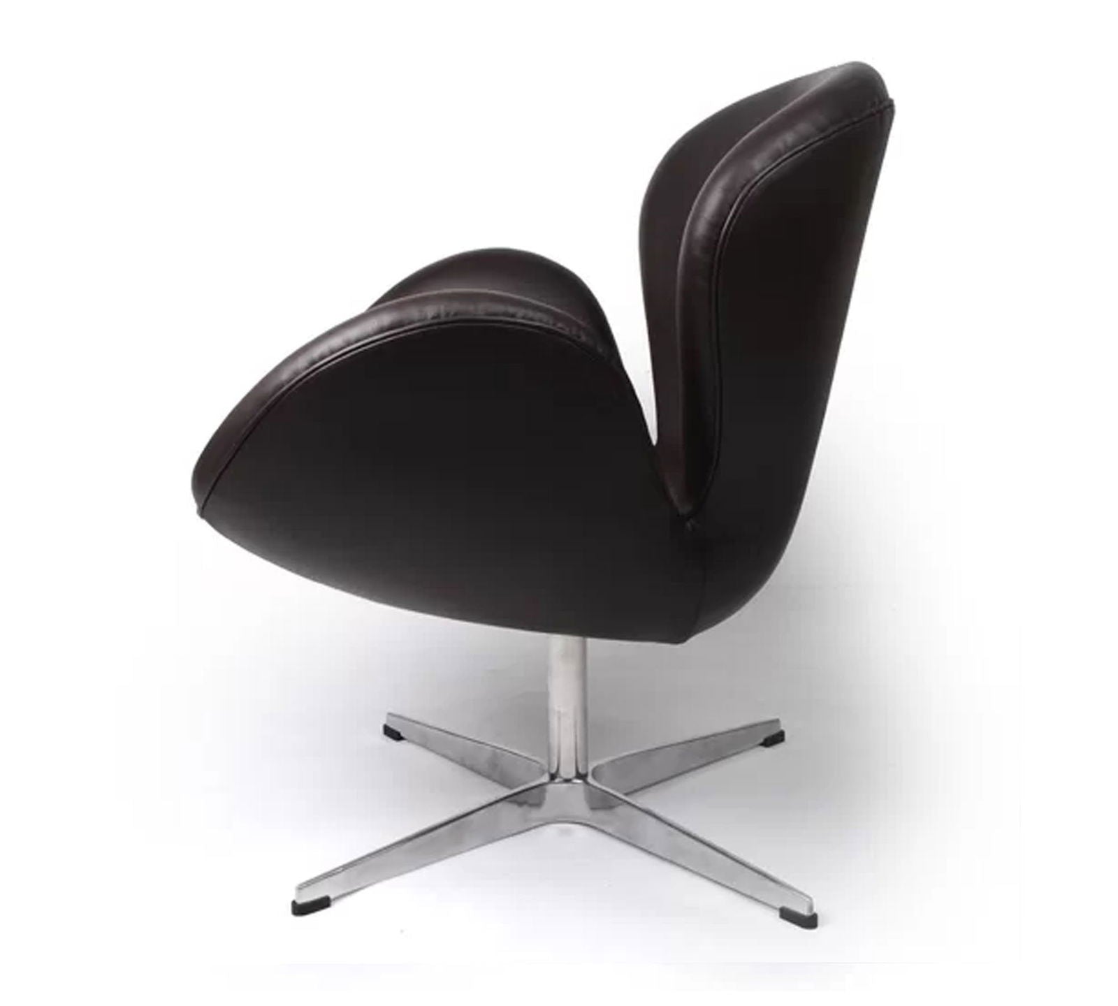 Swivel Lounge Chair in Metal Base -