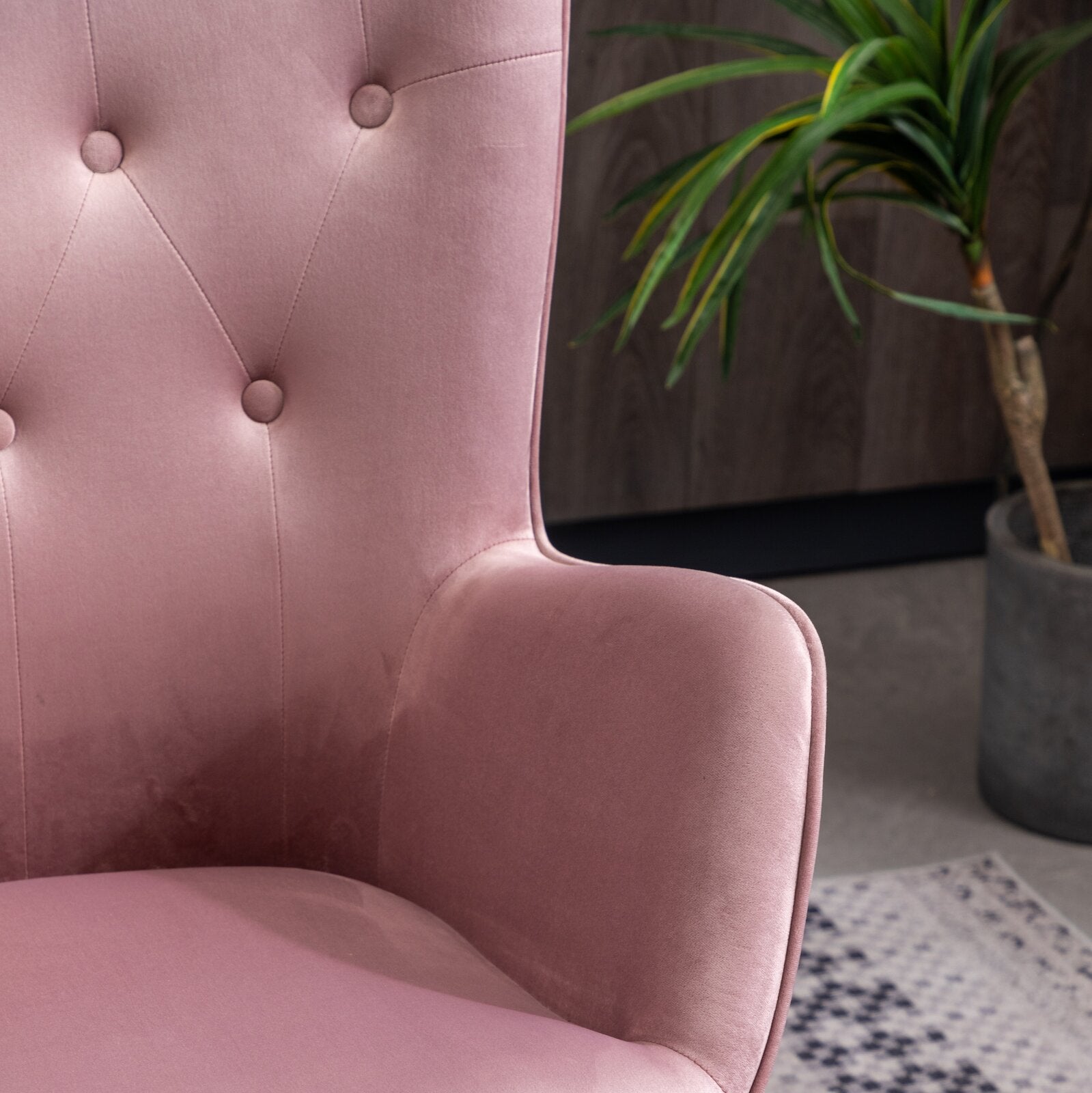 Tufted Upholstered Tall Back with Arms and Solid Wood Legs -