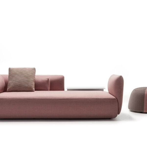 Cosy Sofa for Home Use: Comfortable Seating with Strong Wooden Structure and Classic Design