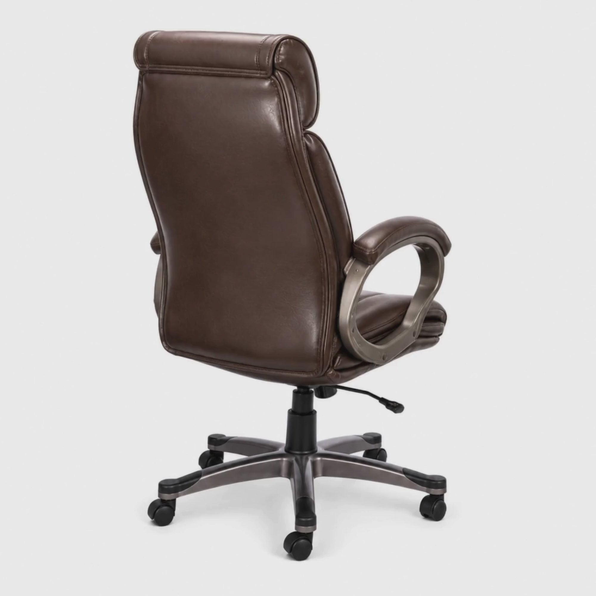 Load video: High Back Office Director Chair with Aluminum Base