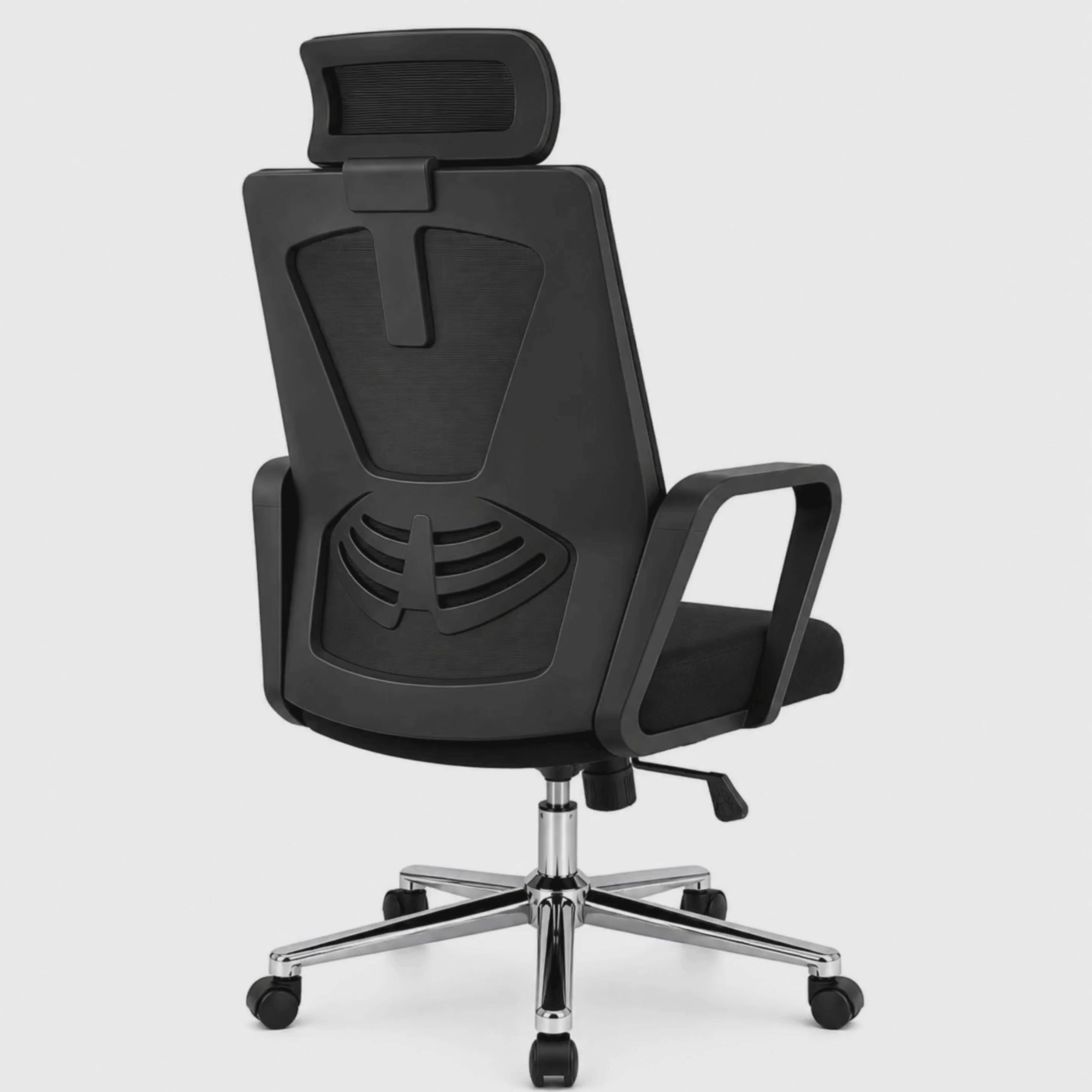 Load video: Stylish Director Office Chair, Mesh Upholstery with High Back and Chrome Base for Modern Workspace