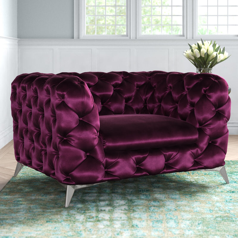 Accent Chair With Wide Tufted Buttons